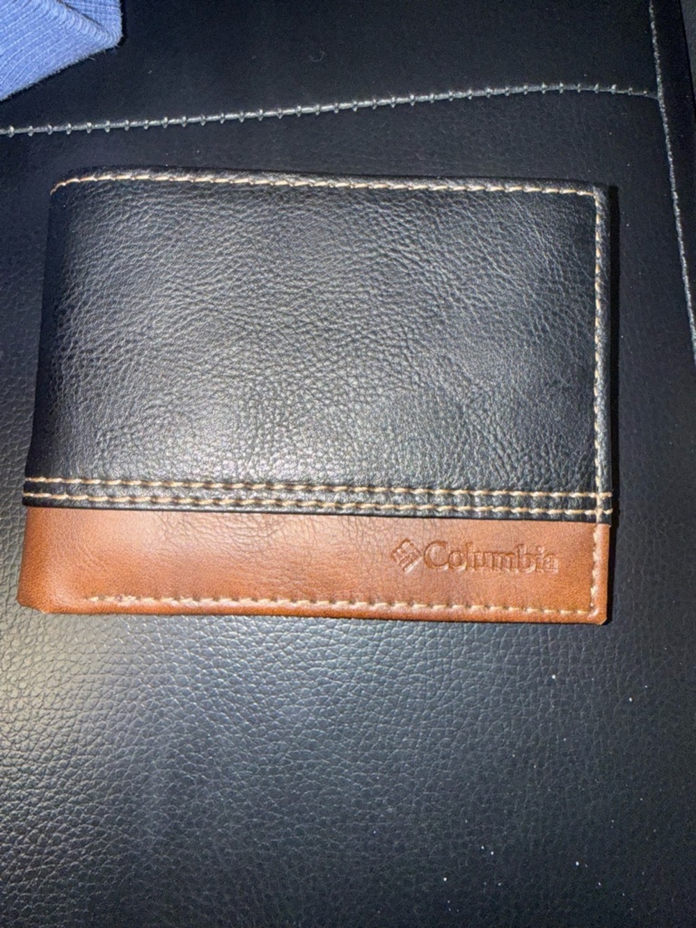 Columbia Black and Brown Leather Bifold Wallet